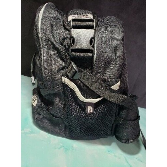 The North Face Messenger Bag Day Pack Black Waist Laptop Travel Soft Padded GUC - Picture 3 of 12